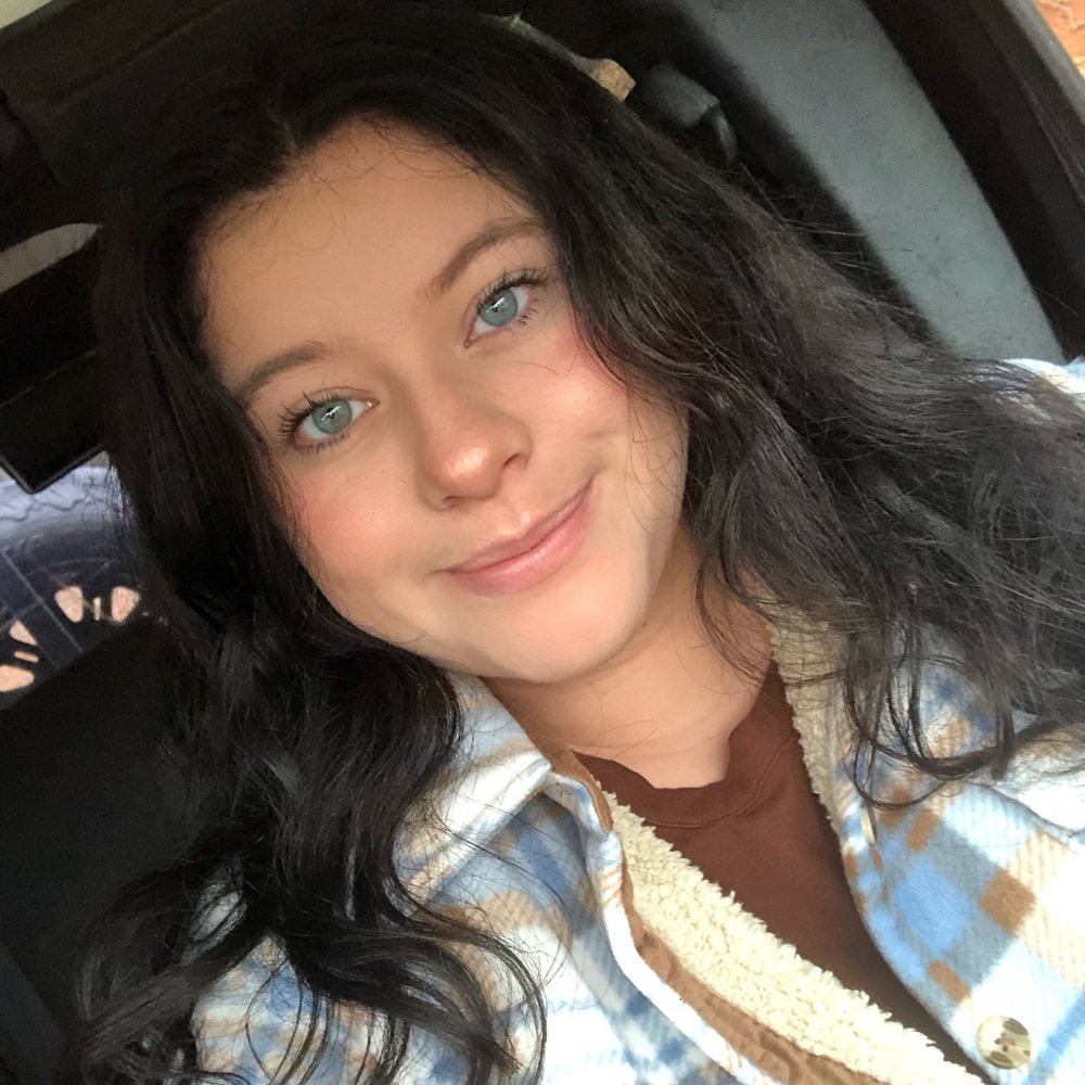 Meet your Posher, Kenzie